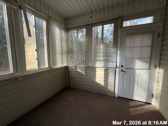 160 Lazy Willow Ln.  Photo 2