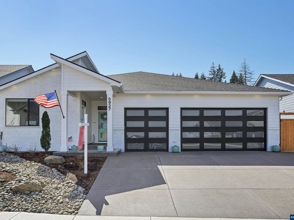 5927 Evangelista St S, Salem, OR 97306