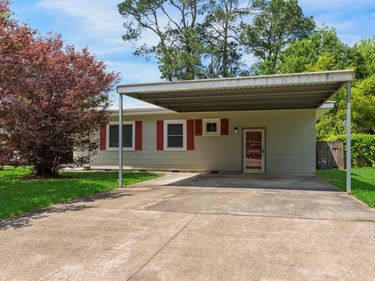 809 Prioux Street, New Iberia, LA 70563