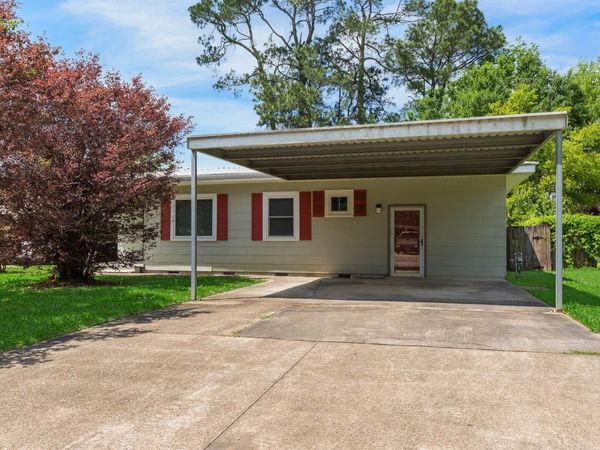 809 Prioux Street, New Iberia, LA 70563