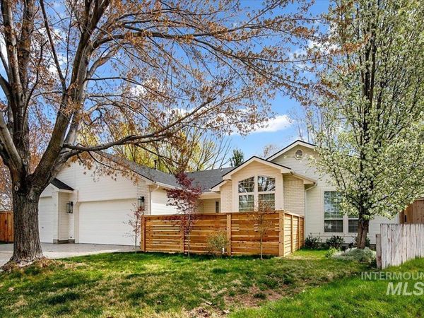 3824 W Aspen Creek Ct, Meridian, ID 83642