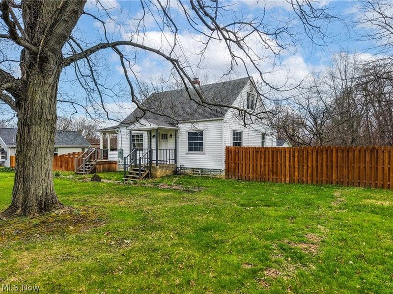 2899 S Hametown Road , Norton, OH 44203 Photo 2