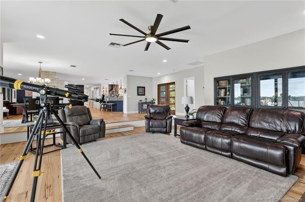 276 Bermuda Beach Drive, Hutchinson Island, FL 34949 Photo