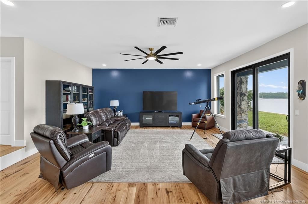 276 Bermuda Beach Drive, Hutchinson Island, FL 34949 Photo