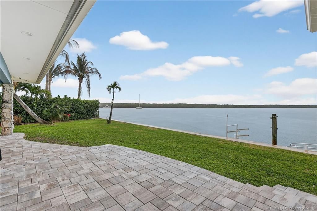 276 Bermuda Beach Drive, Hutchinson Island, FL 34949 Photo