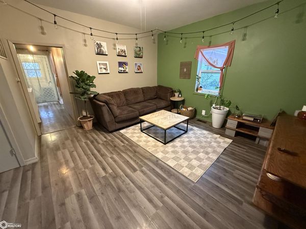 723 W Cass Street, Osceola, IA 50213