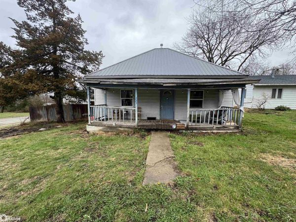 723 W Cass Street, Osceola, IA 50213