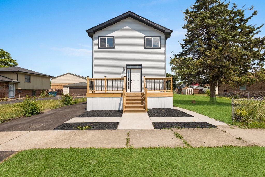 15355 7th Avenue, Phoenix, IL 60426 Main Photo