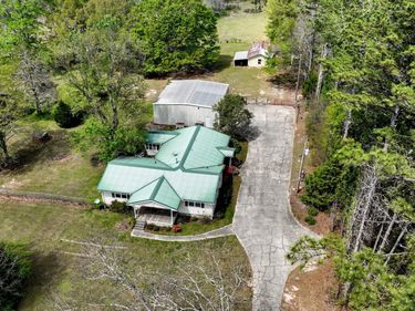 122 McIntosh Trail, Sharpsburg, GA 30277