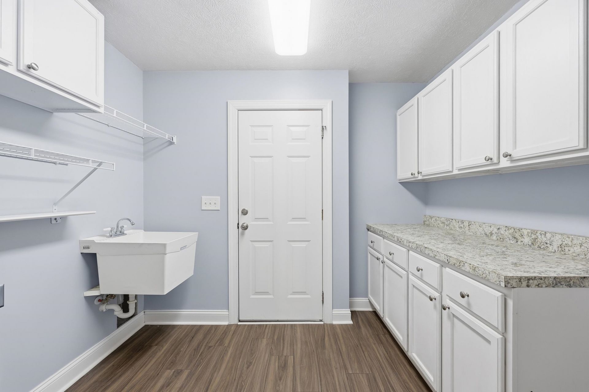 285 Camrose Way  Photo 17