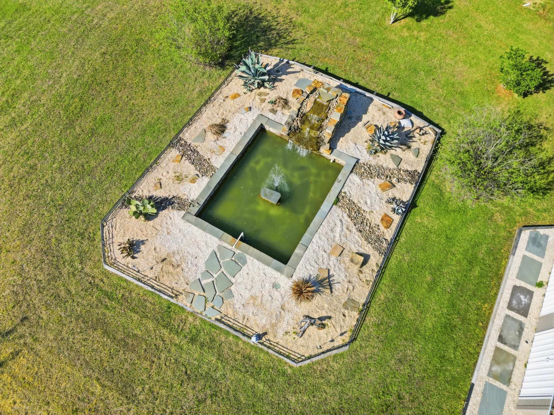 285 Camrose Way  Photo 28