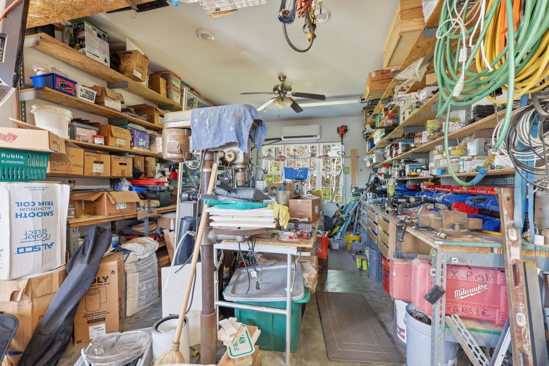 285 Camrose Way  Photo 32