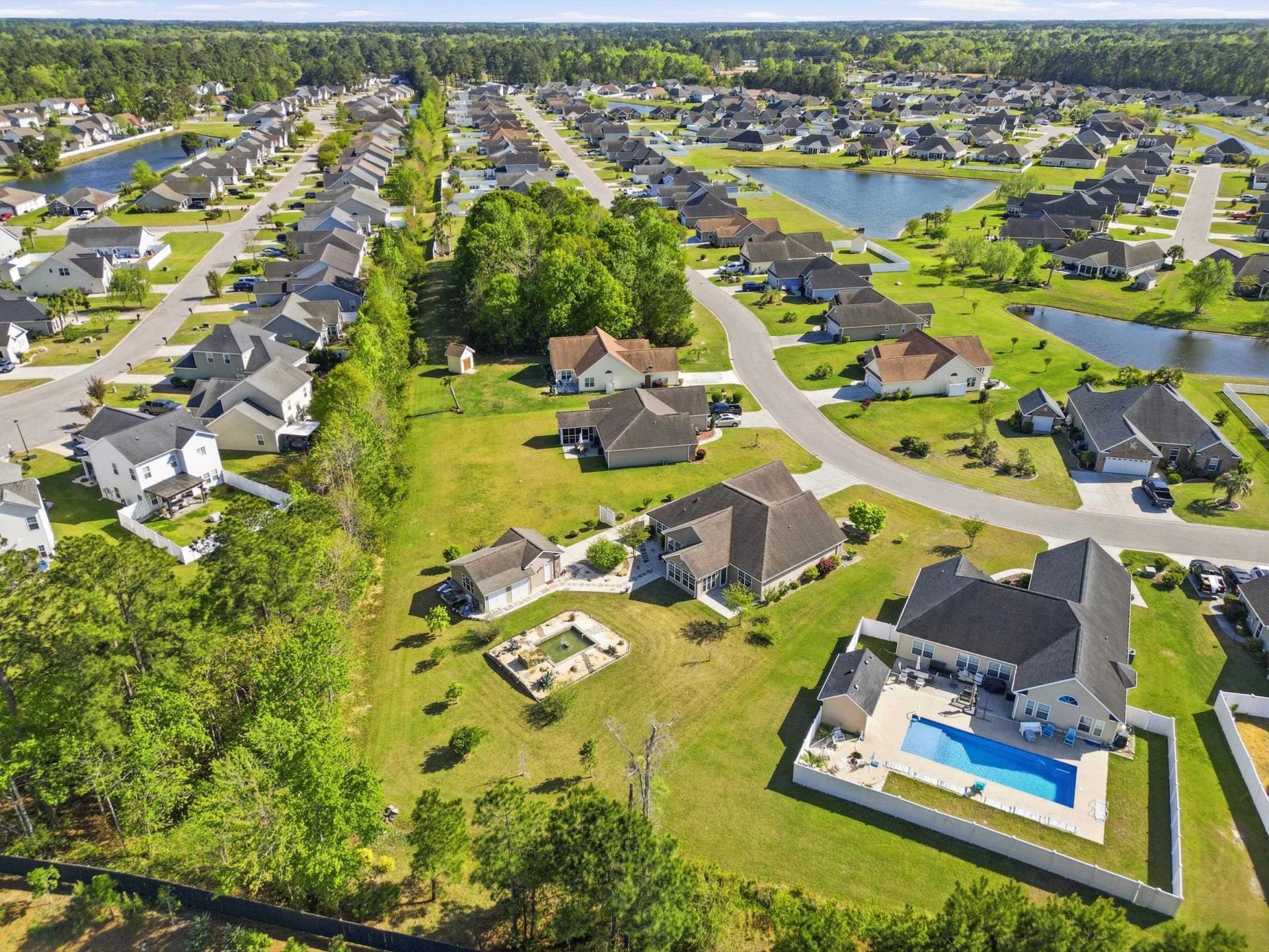 285 Camrose Way  Photo 33