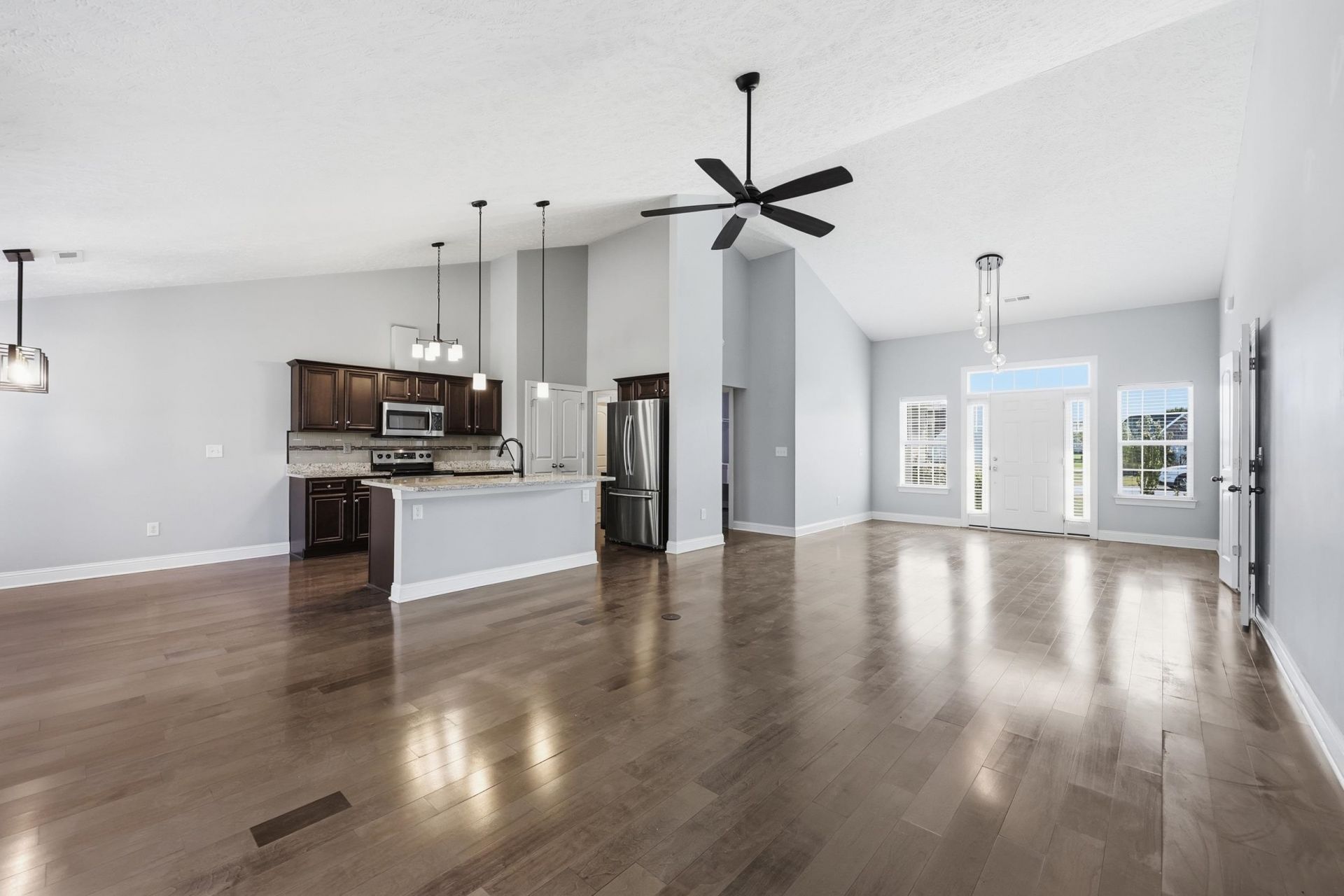 285 Camrose Way  Photo 9