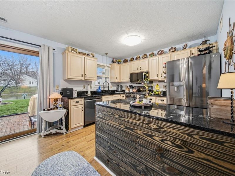 154 Nantucket Circle, Painesville Township, OH 44077 Photo 7