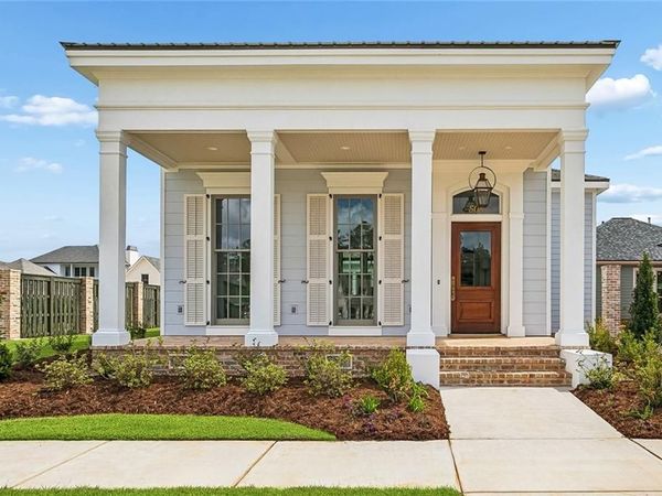 508 MOUNT HOPE Court, Covington, LA 70433