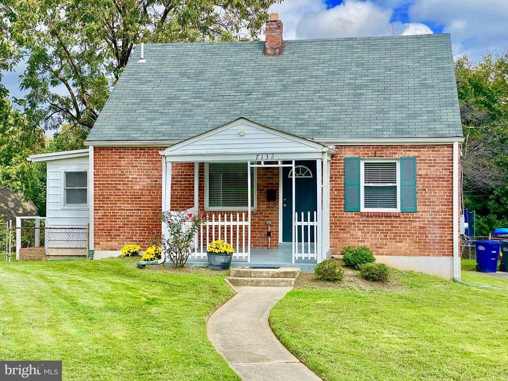 7132 Parkview Avenue, Falls Church, VA 22042 Main Photo