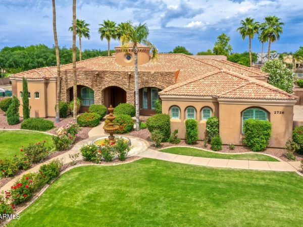 2726 E VIA DEL ARBOLES Street, Gilbert, AZ 85298