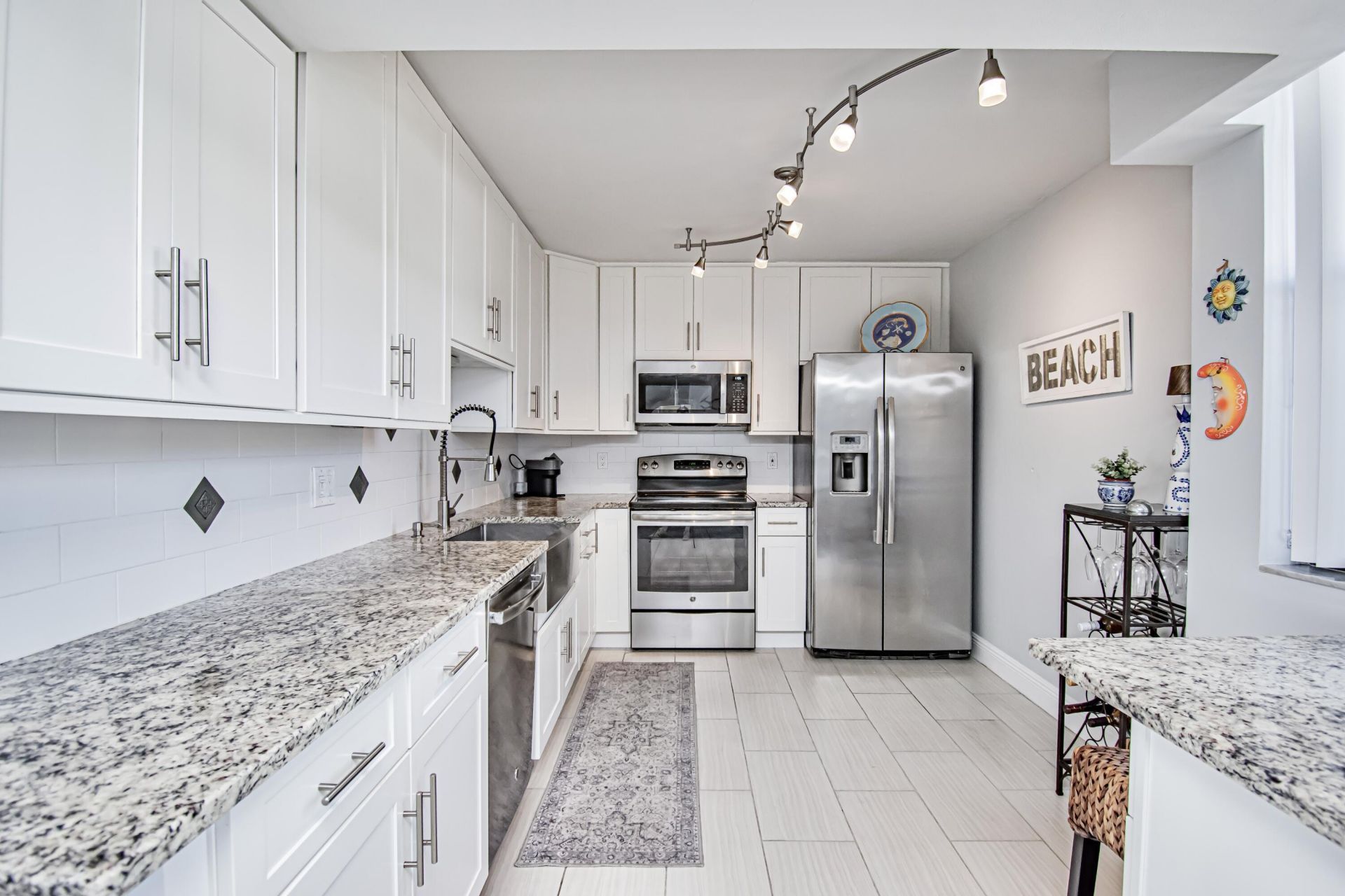 8200 Lakeshore Drive, Unit 2010, Hypoluxo, FL 33462 Photo