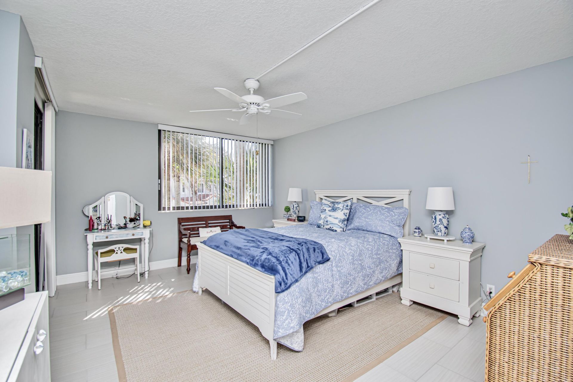 8200 Lakeshore Drive, Unit 2010, Hypoluxo, FL 33462 Photo