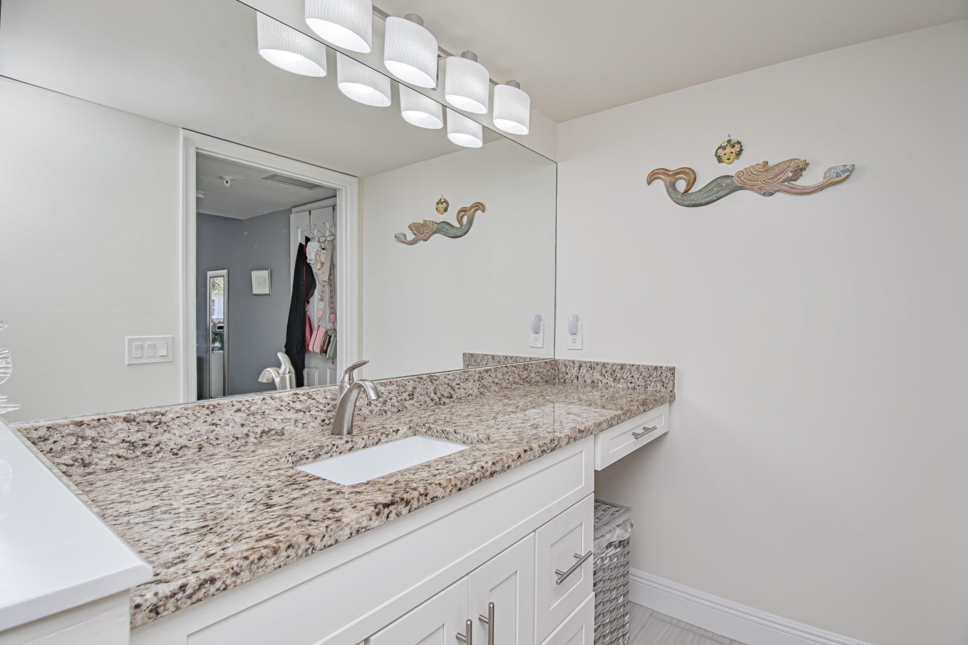 8200 Lakeshore Drive, Unit 2010, Hypoluxo, FL 33462 Photo