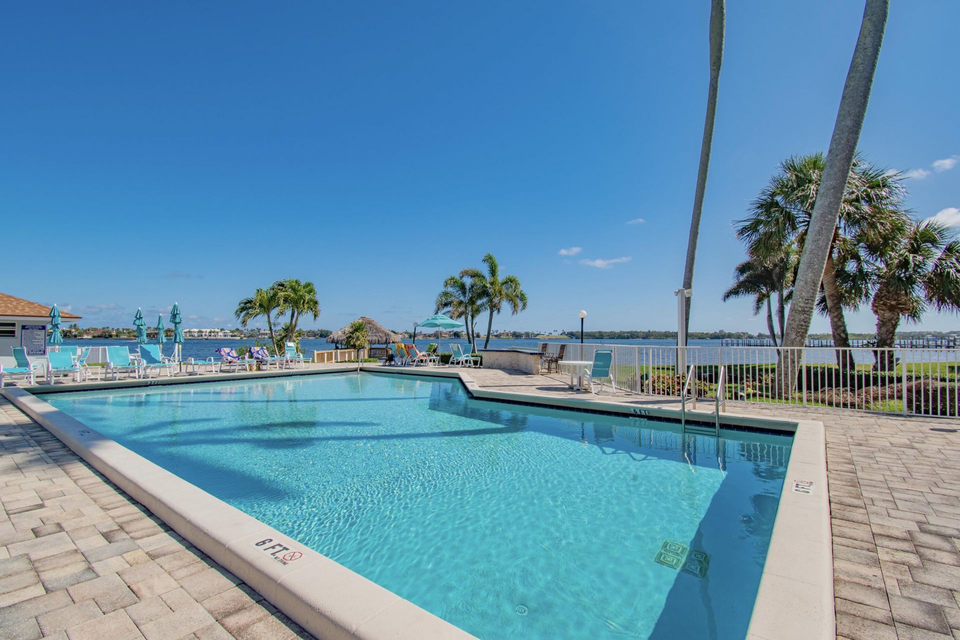 8200 Lakeshore Drive, Unit 2010, Hypoluxo, FL 33462 Photo