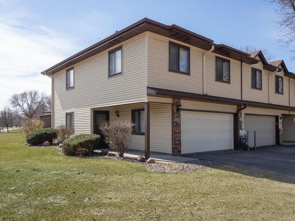 8751 Maplebrook Parkway N, Brooklyn Park, MN 55445