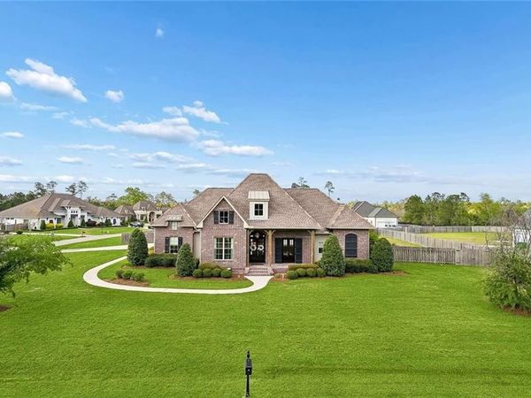 420 S FAIRWAY Drive, Madisonville, LA 70447