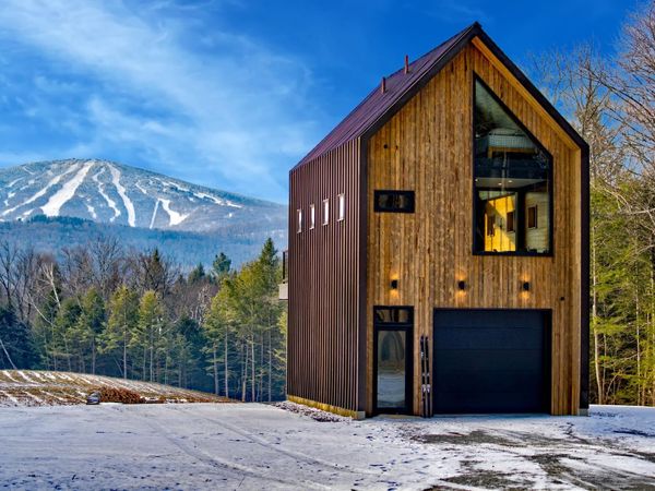 109 Winhall Hollow Road, Winhall, VT 05340