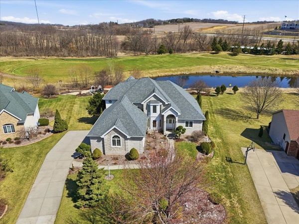 8802 Nelson Crossing, Verona, WI 53593