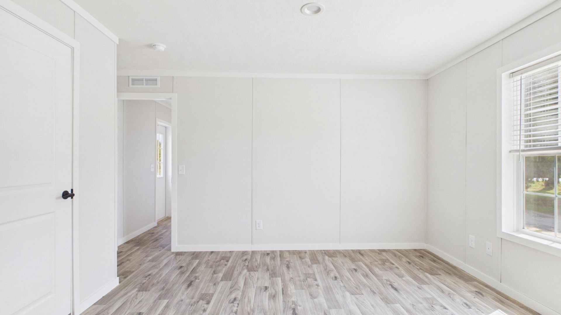 2490 Carolina 311 Photo 15