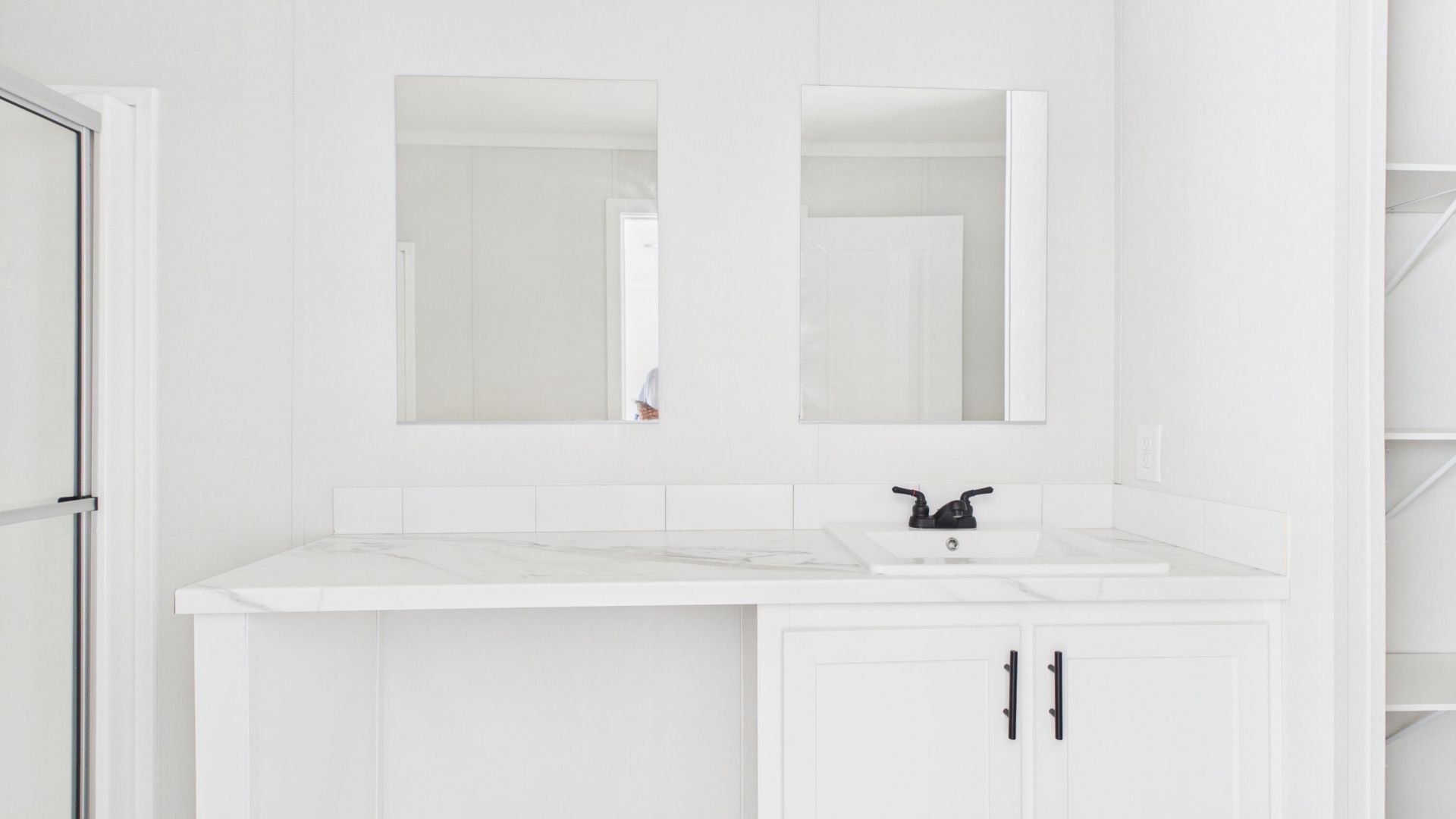 2490 Carolina 311 Photo 17