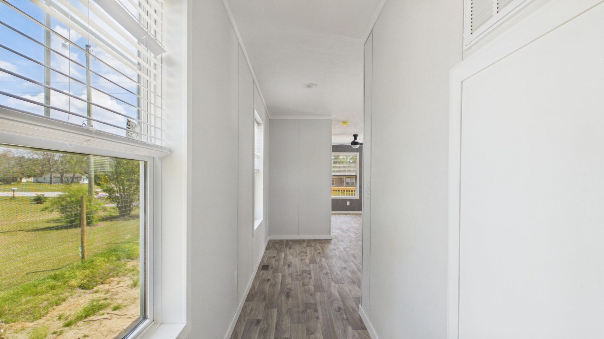 2490 Carolina 311 Photo 8