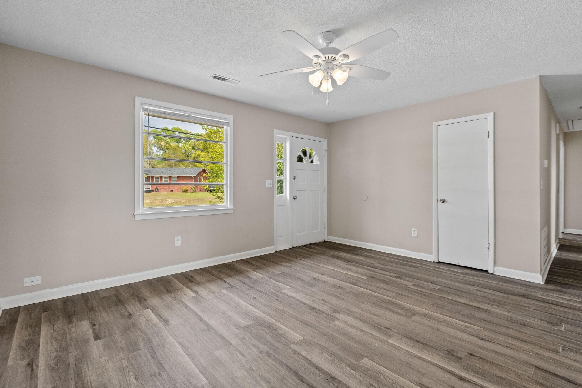 3215 Bonanza Road Photo 6