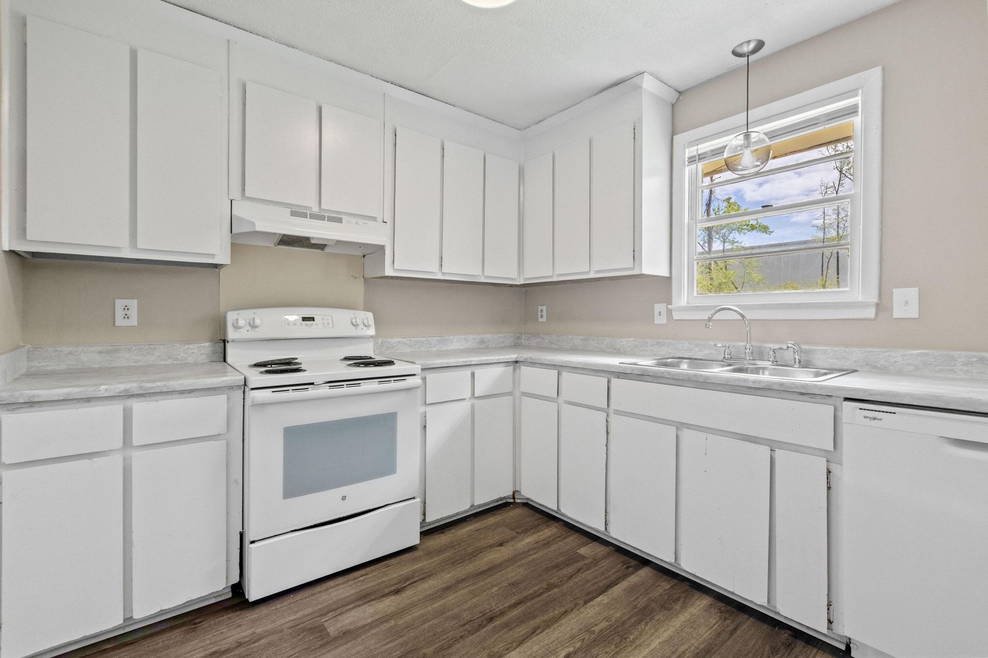 3215 Bonanza Road Photo 8