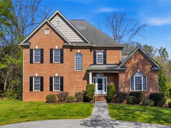 3508 Waterway Drive , Pfafftown, NC 27040