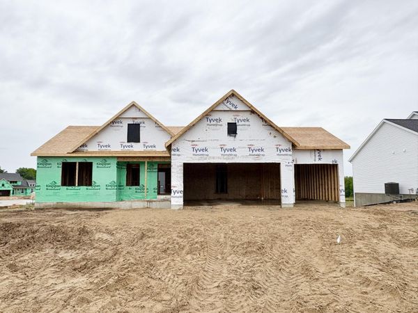 7070 Kettle Dale Avenue SE, Alto, MI 49302