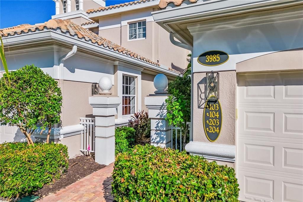 3985 Deer Crossing Ct, Unit 103, Naples, FL 34114 Photo