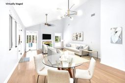 915 Cedarwood Circle  photo 4