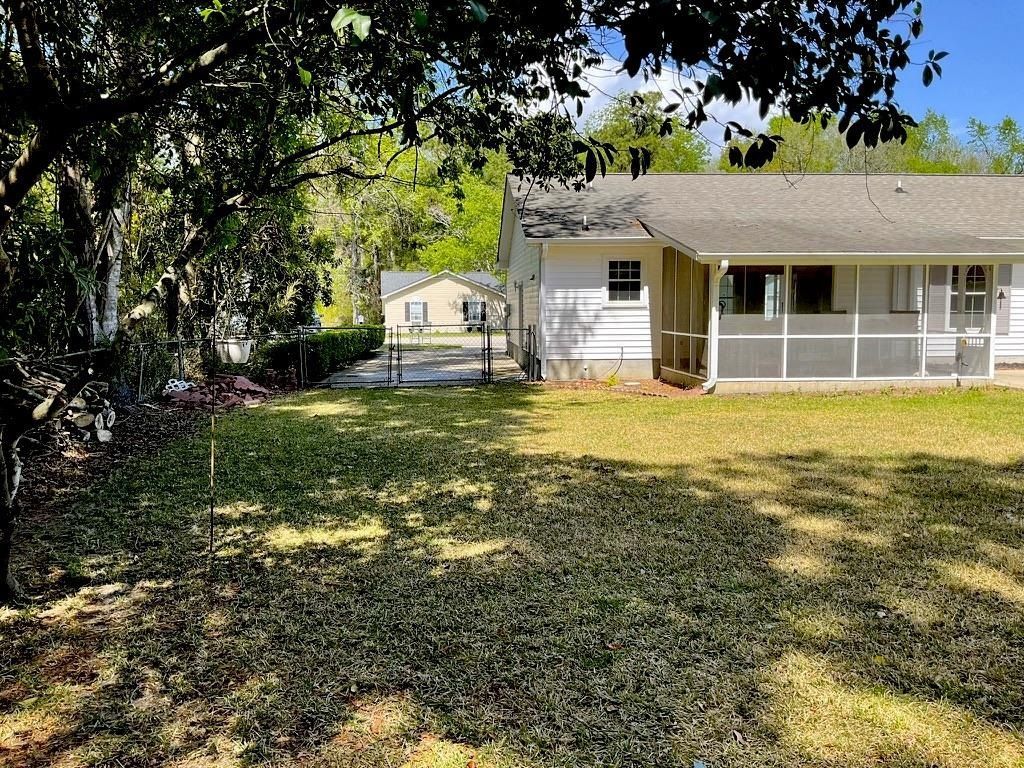 4311 Bradford Circle Photo 24