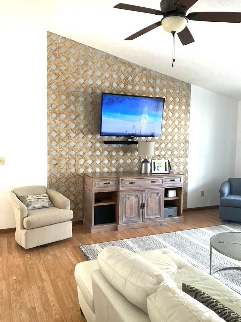 4311 Bradford Circle Photo 5