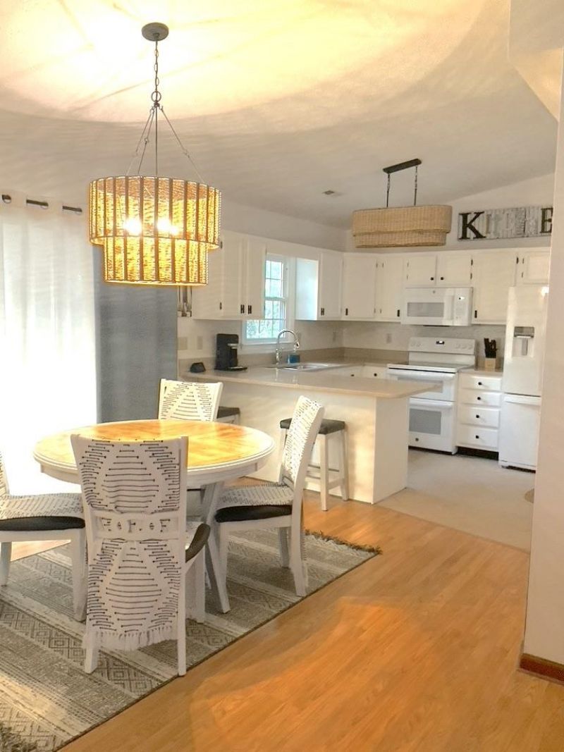 4311 Bradford Circle Photo 9