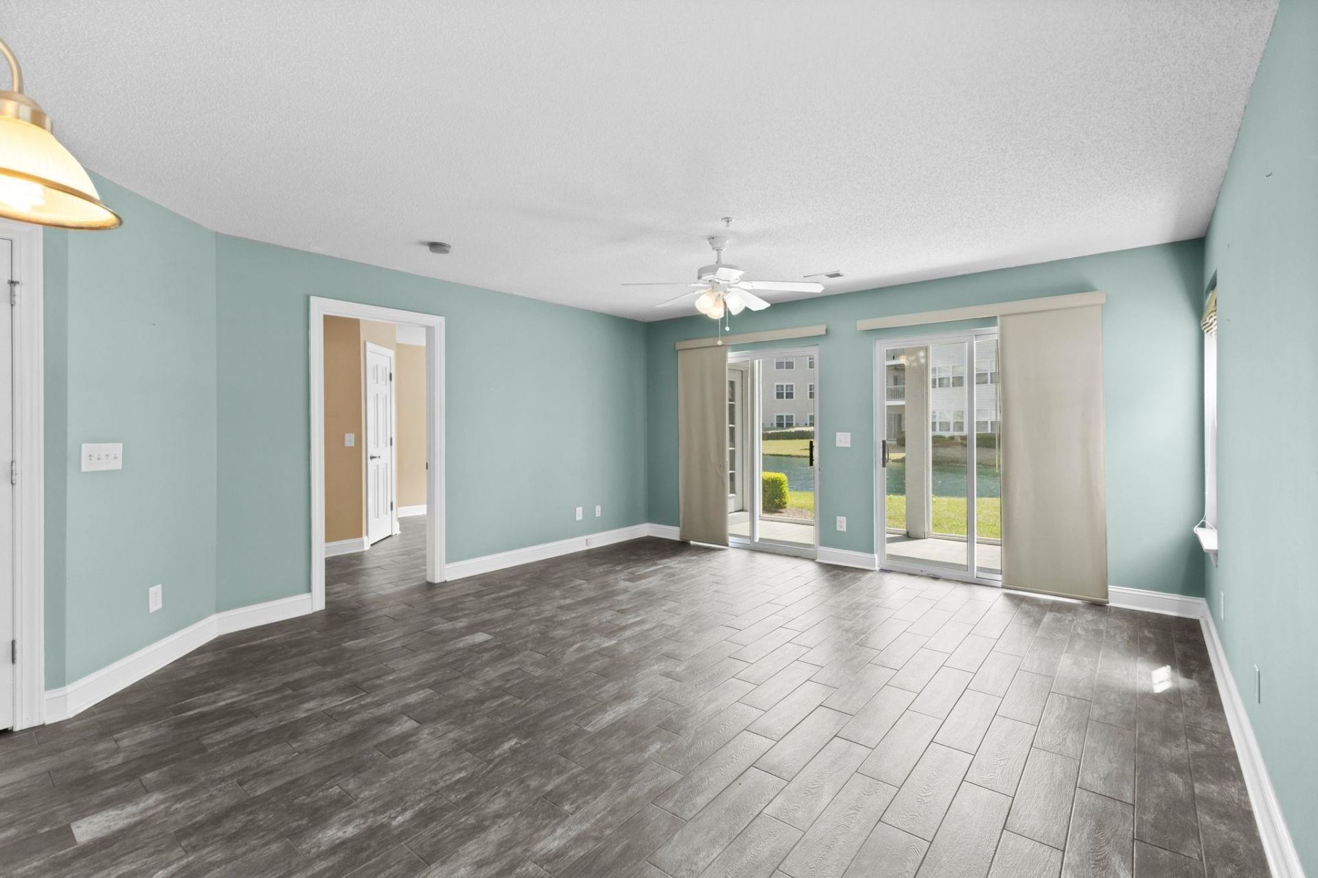 627 Woodmoor Dr.  Photo 12