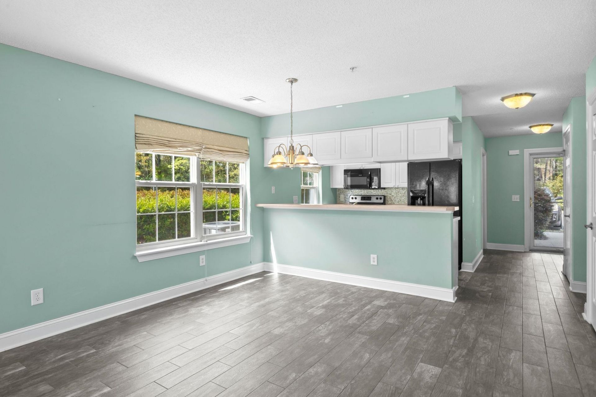 627 Woodmoor Dr.  Photo 15