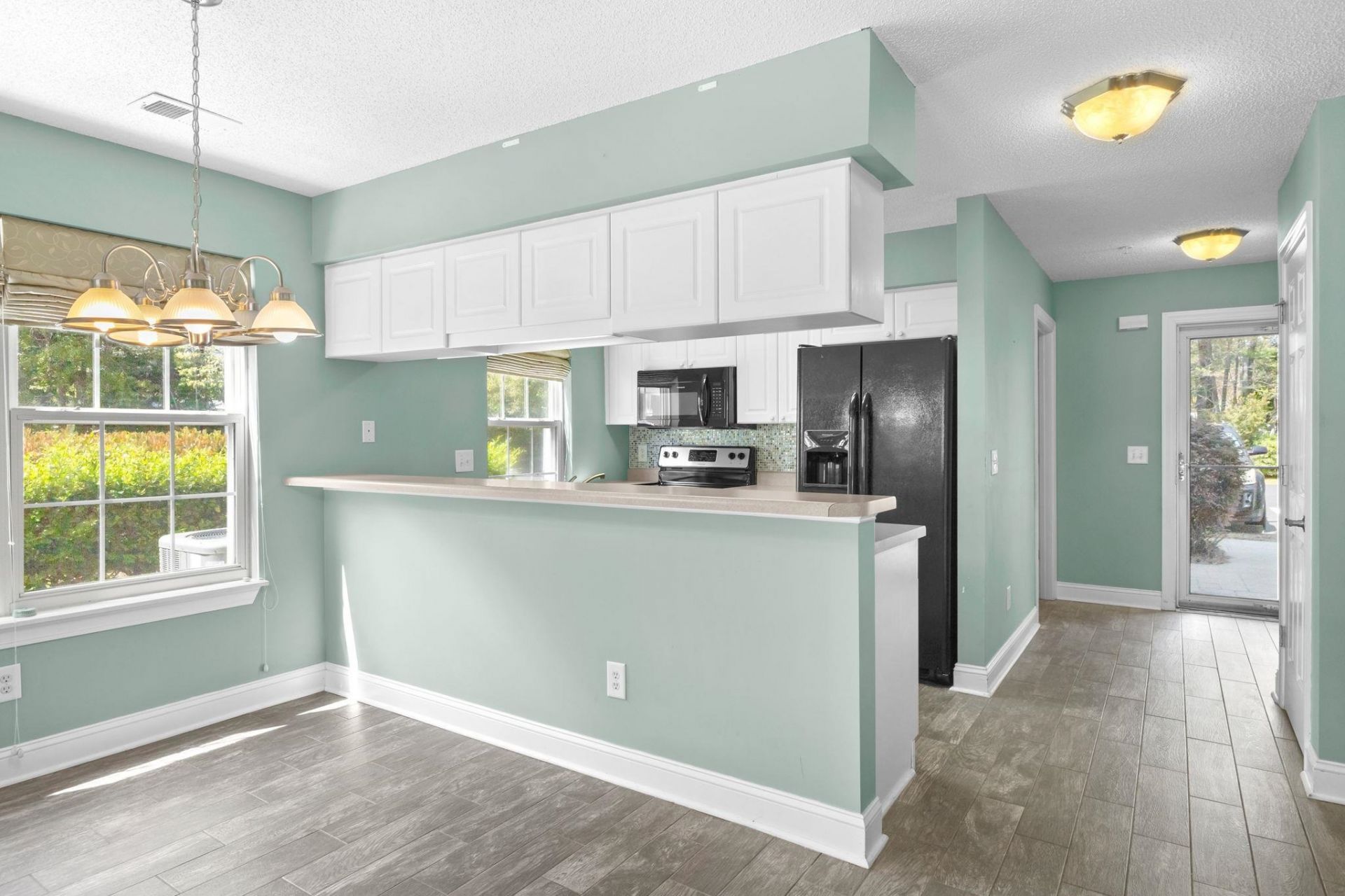 627 Woodmoor Dr.  Photo 17