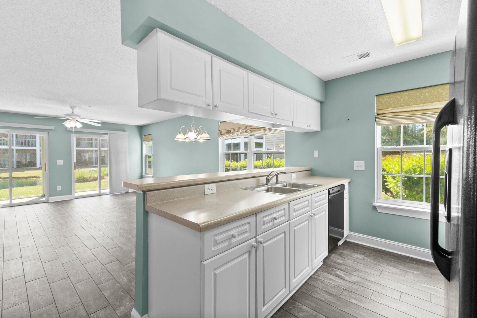 627 Woodmoor Dr.  Photo 18