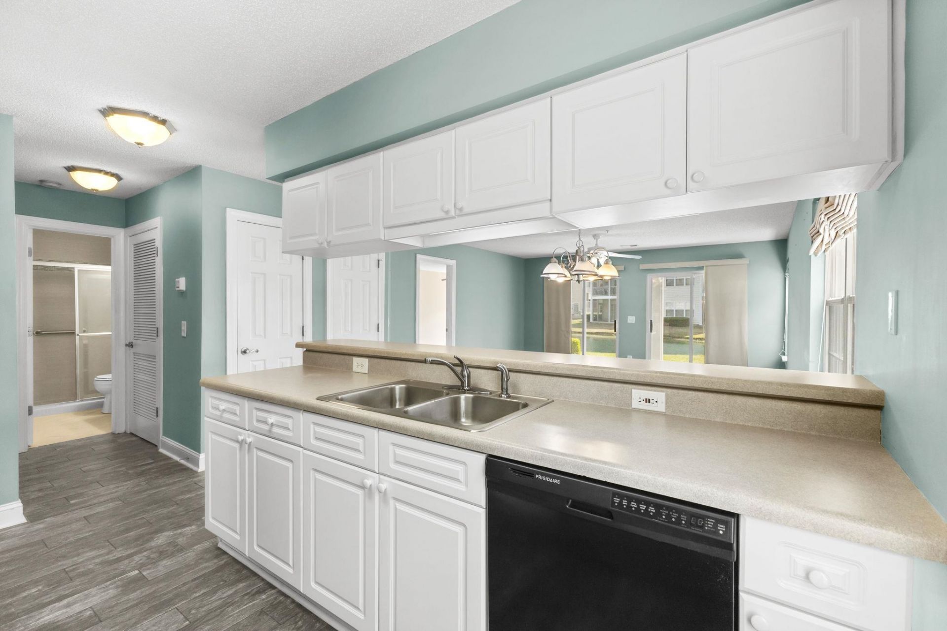 627 Woodmoor Dr.  Photo 22