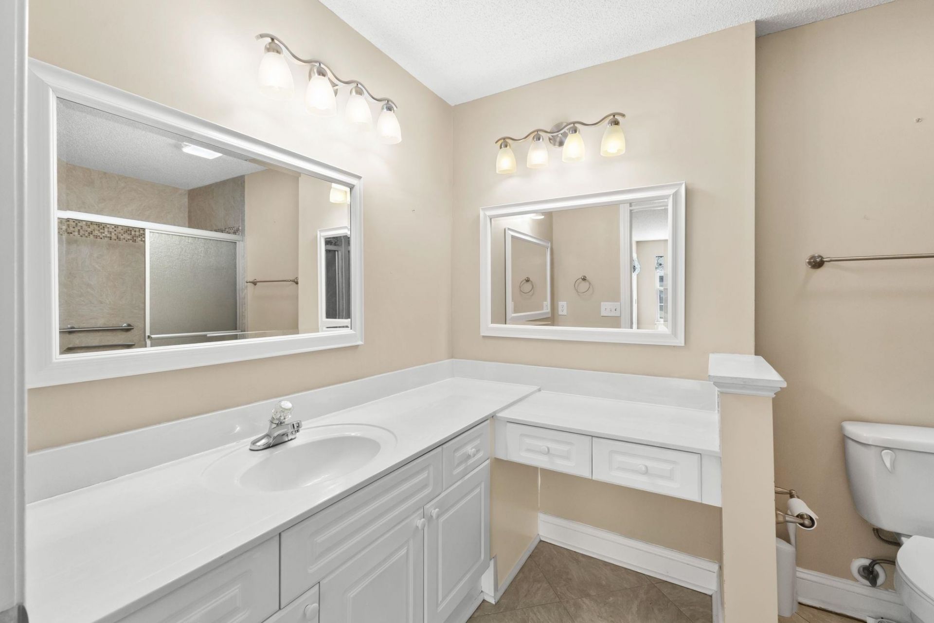 627 Woodmoor Dr.  Photo 35