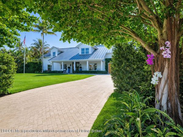 8389 SE Woodcrest Place, Hobe Sound, FL 33455