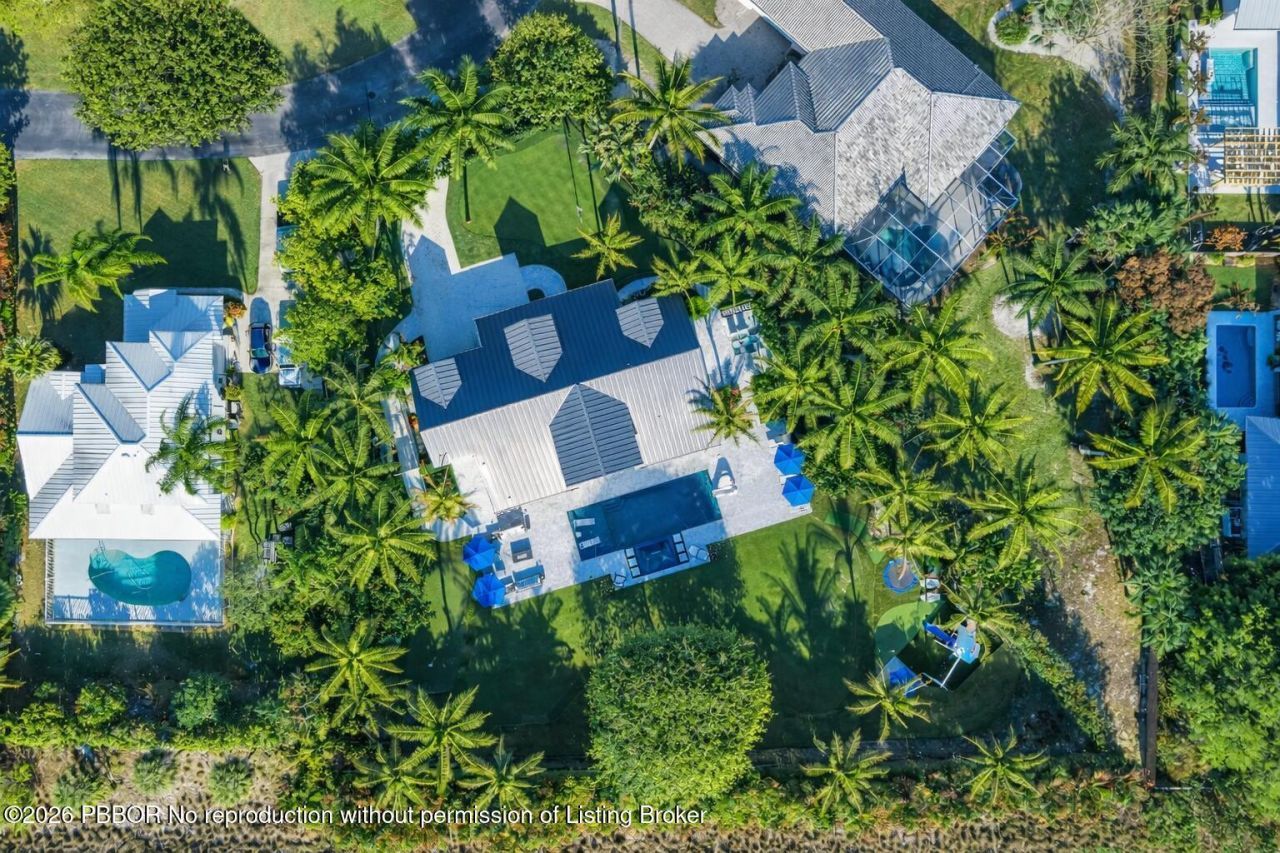 8389 SE Woodcrest Place, Hobe Sound, FL 33455 Photo